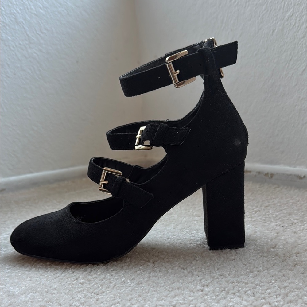 Chinese Laundry - Black square heel, closed toe, strappy, size 9